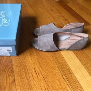 Seychelles Flat Sandal